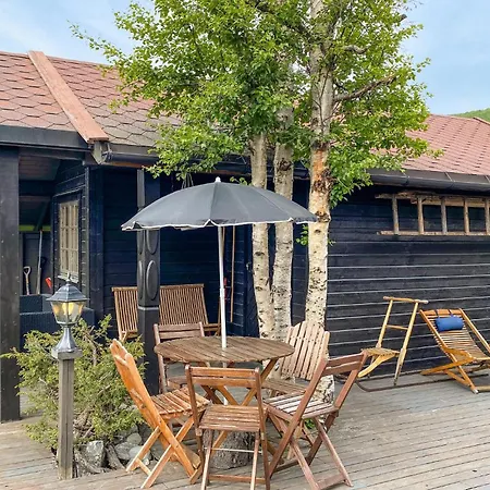 6 Bedroom Stunning In Ferienhaus